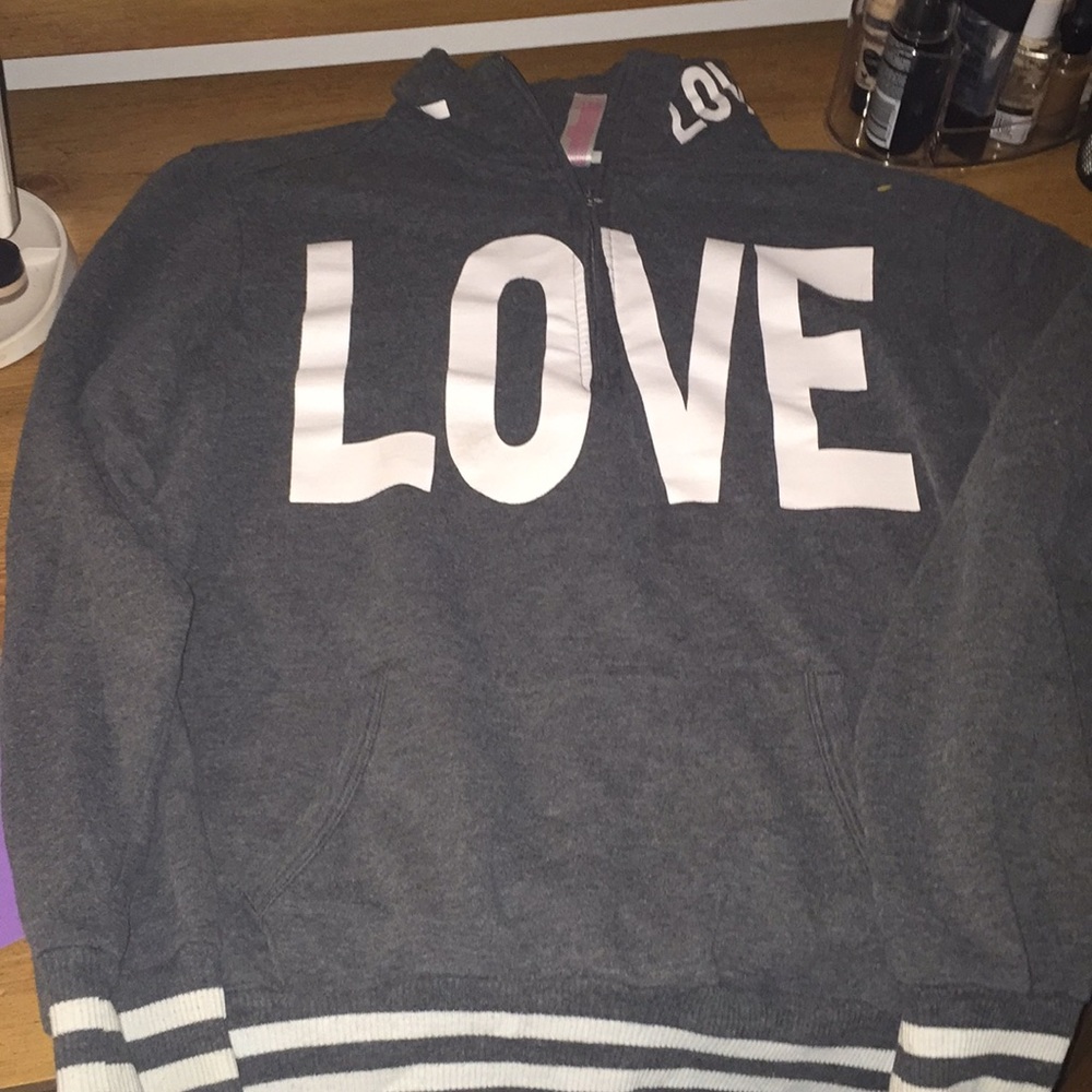 Half zip sweatshirt